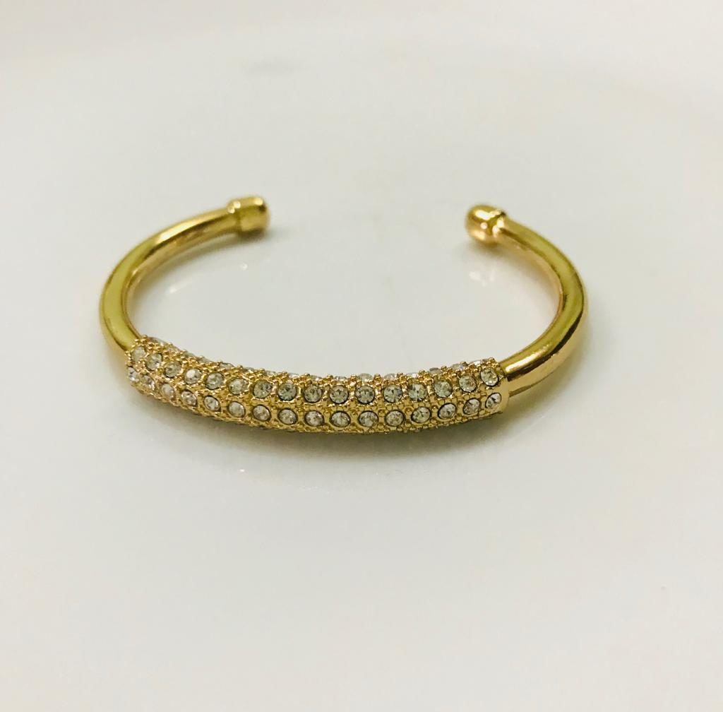 Classy B - Gold - Bracelet by Fazeena